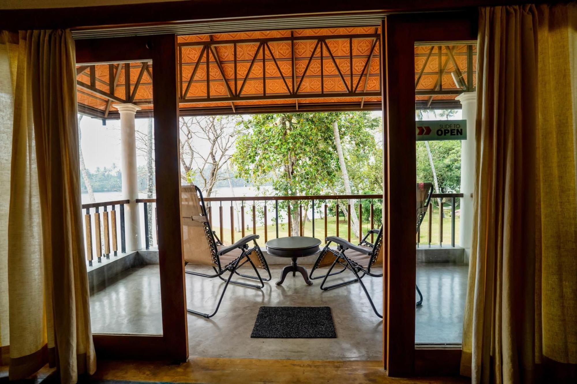 Cranganor History Cafe & Riverside Chateau North Paravur Екстер'єр фото