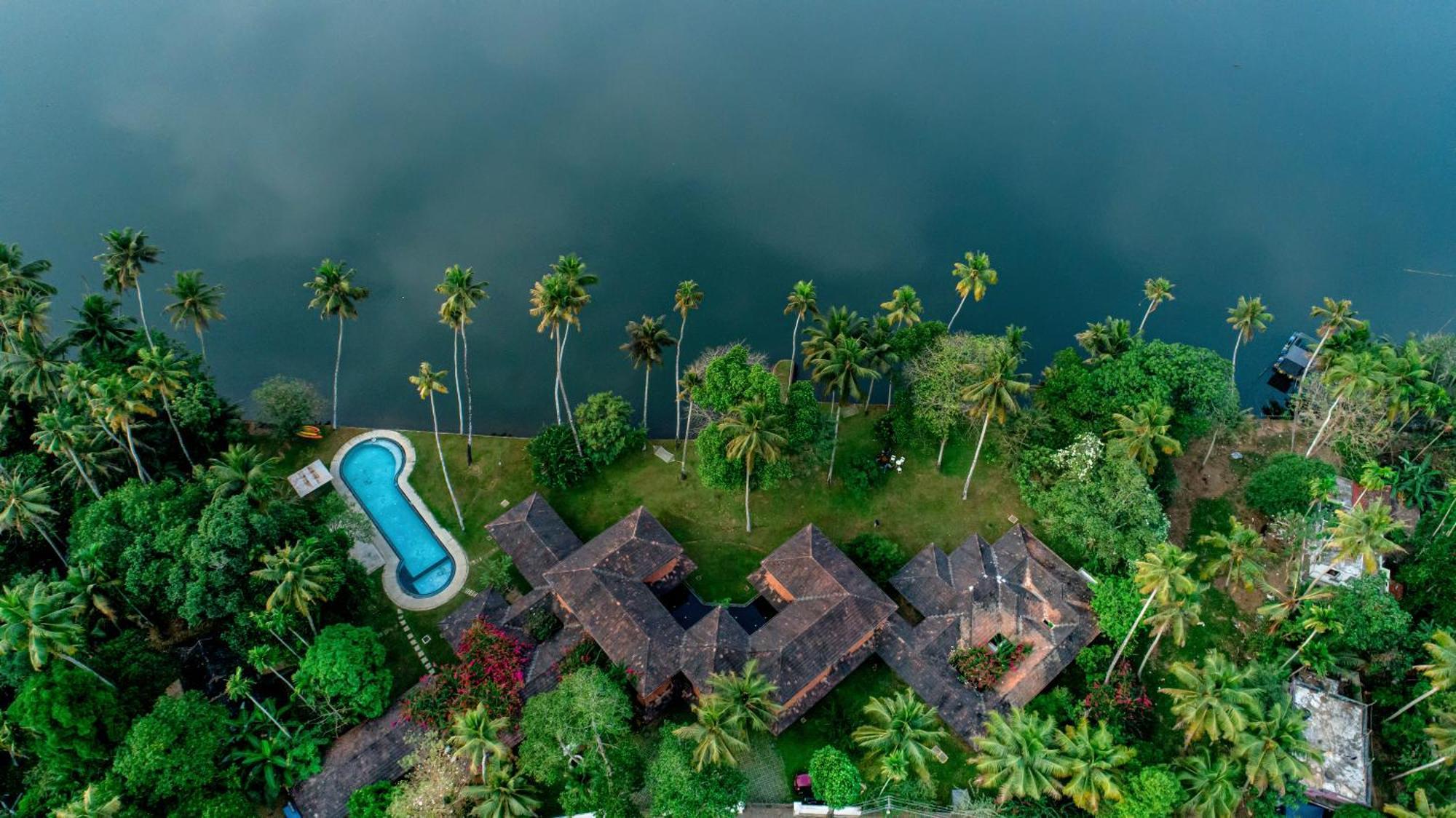 Cranganor History Cafe & Riverside Chateau North Paravur Екстер'єр фото