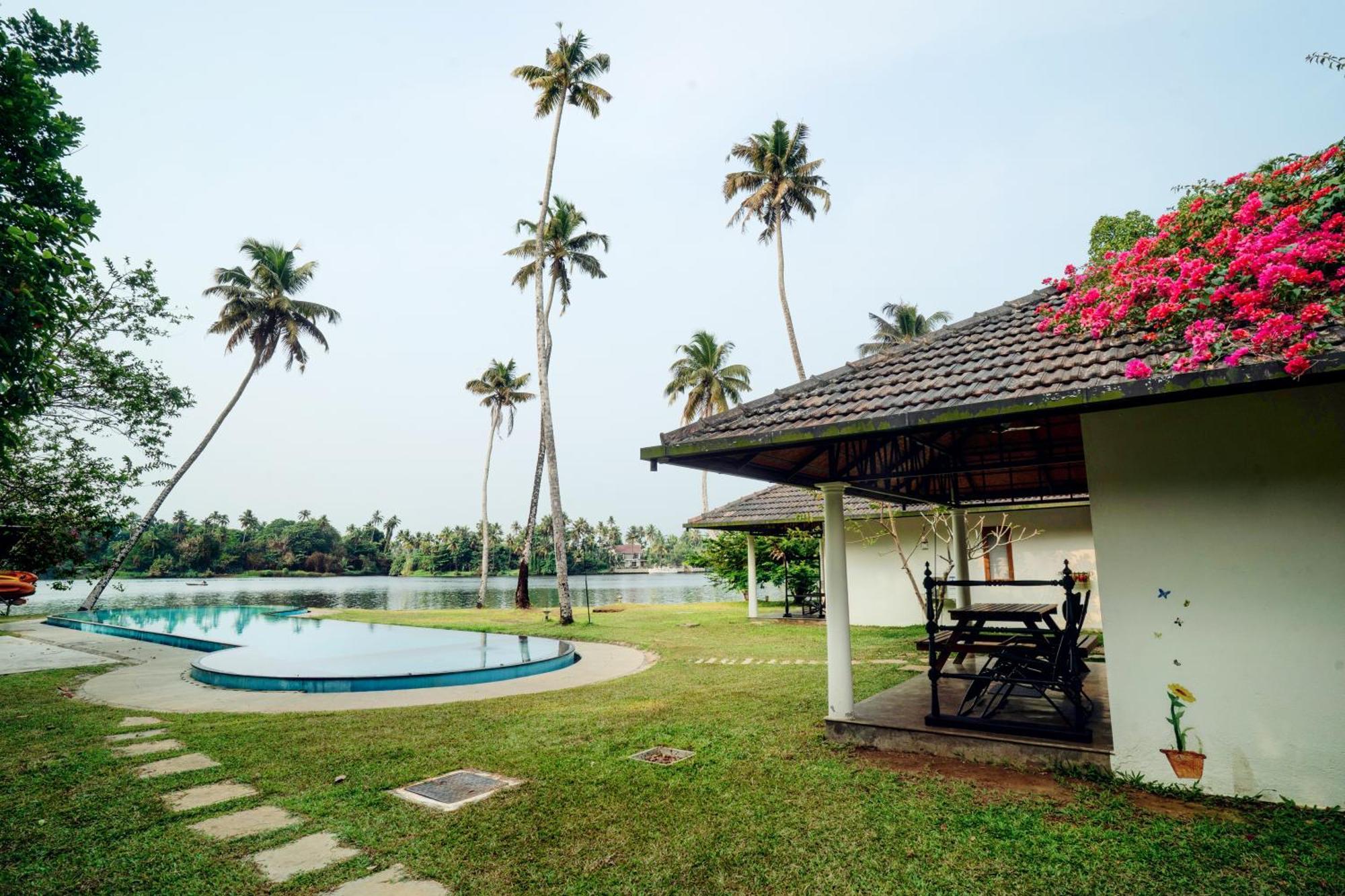 Cranganor History Cafe & Riverside Chateau North Paravur Екстер'єр фото
