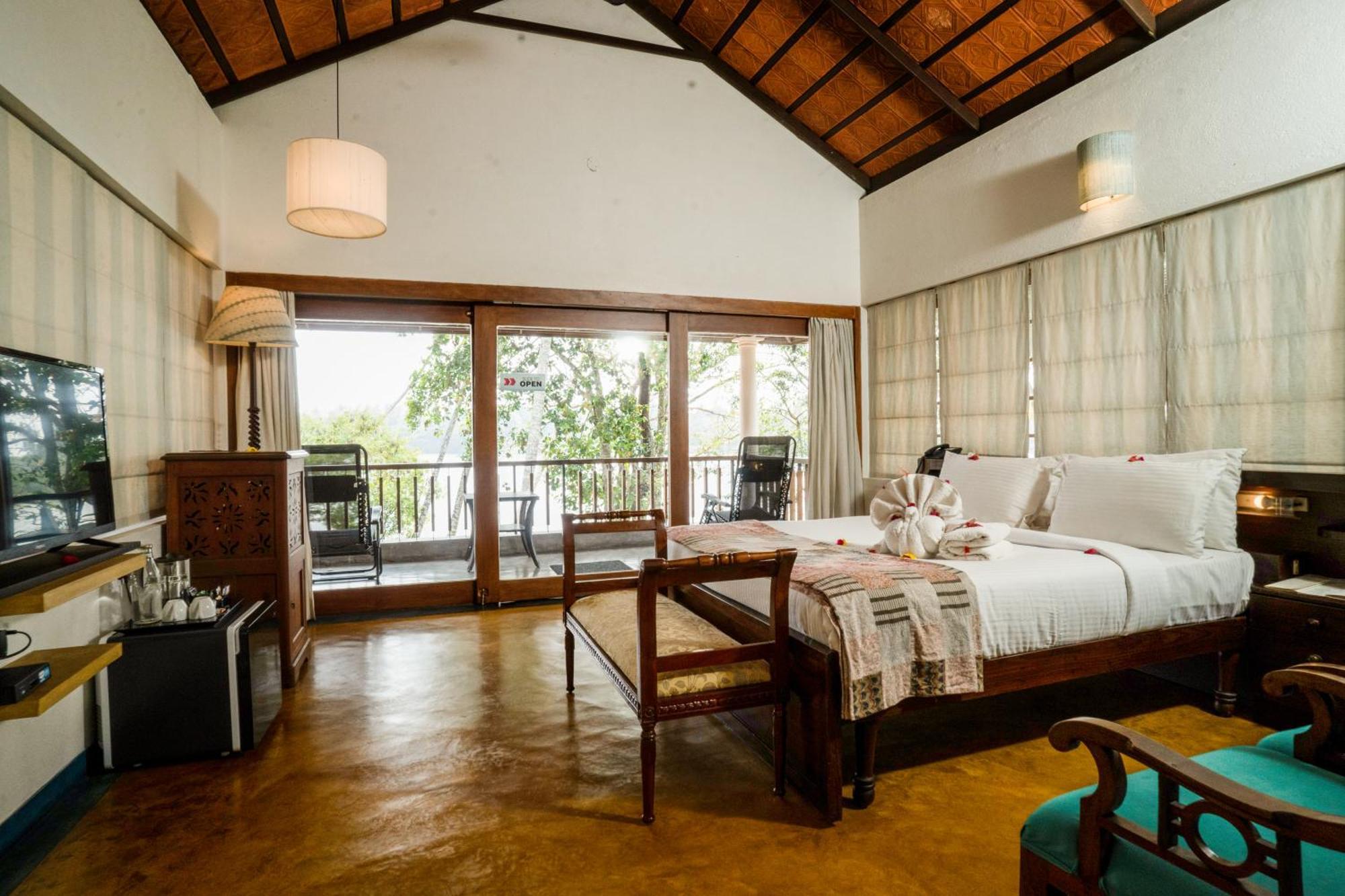 Cranganor History Cafe & Riverside Chateau North Paravur Екстер'єр фото