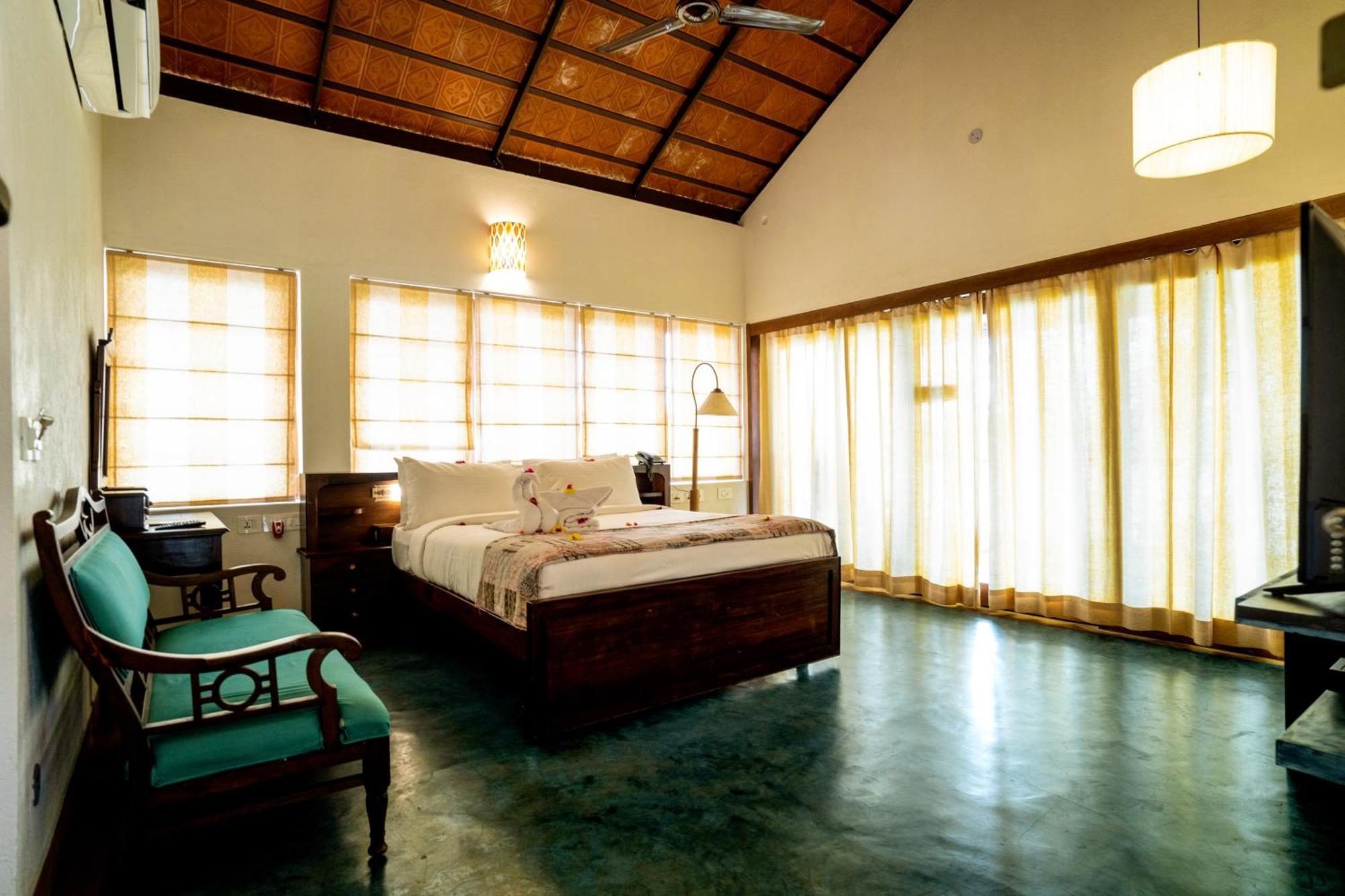 Cranganor History Cafe & Riverside Chateau North Paravur Екстер'єр фото
