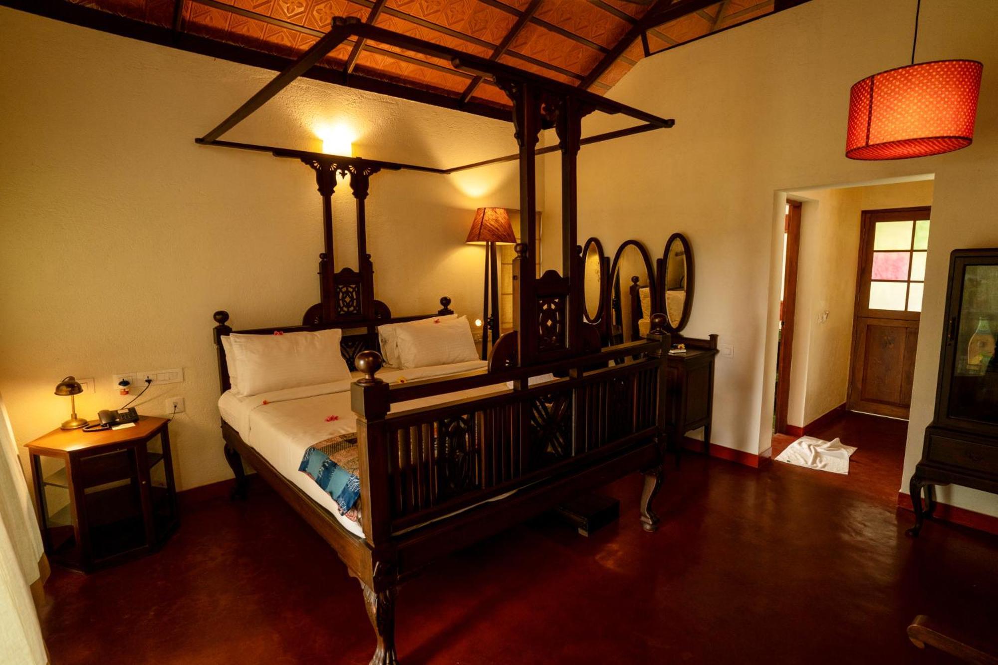 Cranganor History Cafe & Riverside Chateau North Paravur Екстер'єр фото
