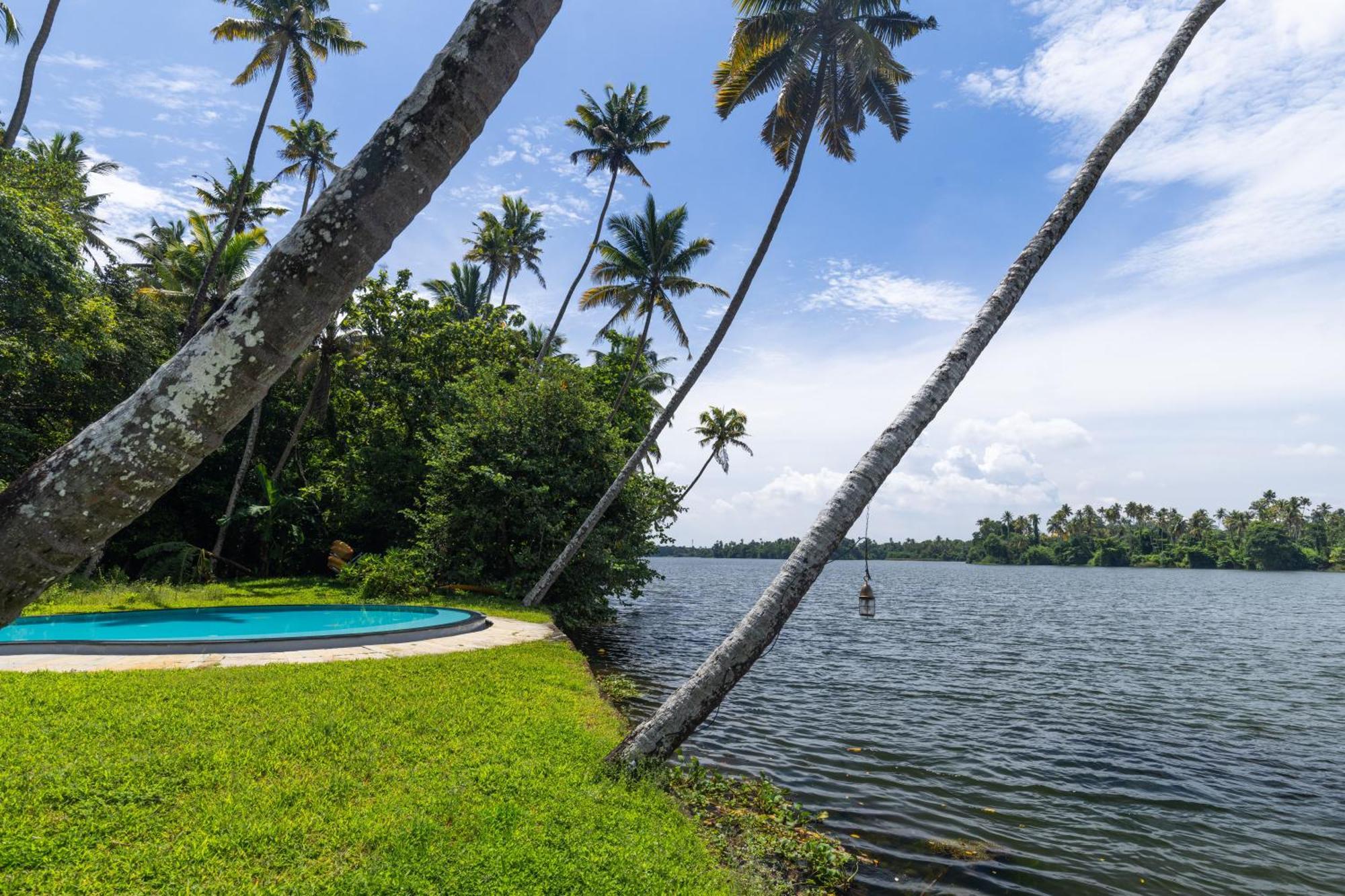 Cranganor History Cafe & Riverside Chateau North Paravur Екстер'єр фото